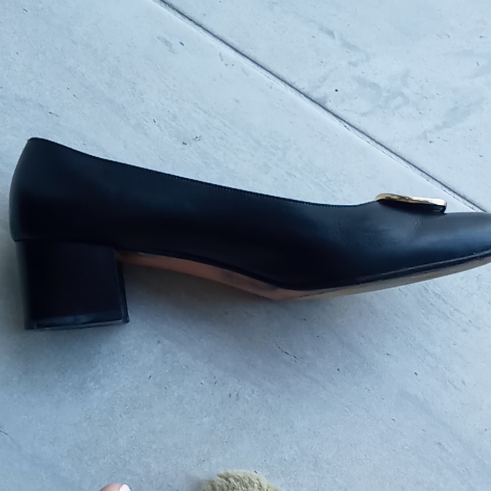 Shoes - Picture 2 of 5